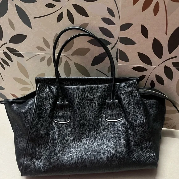 Authentic Tods tote 👜 with expandable storage soft pebbled leather durable - Picture 8 of 13